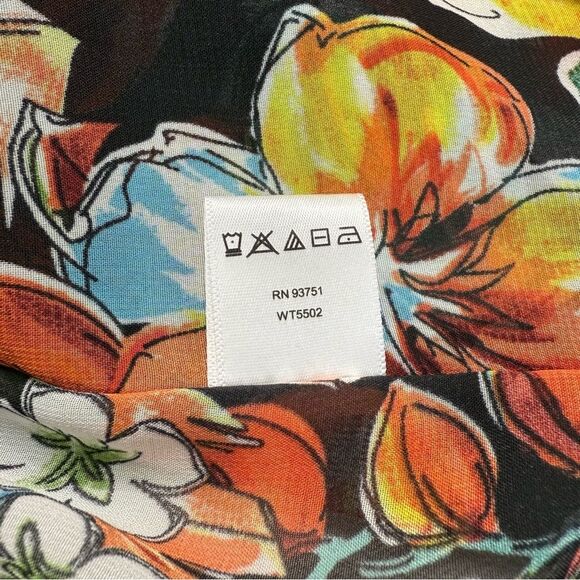 Soleillee Sheer Dark Floral Parrot Print Embellished Tunic Top Plus Sz 2X - Picture 14 of 15